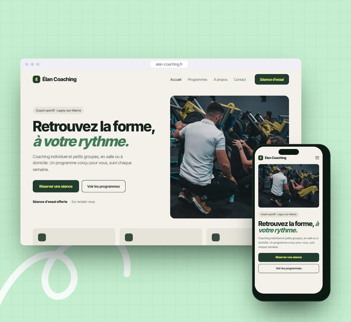 Site d’un coach sportif affiché sur ordinateur et sur téléphone